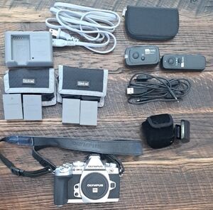 Olympus OM-D Mark 1 Digital Camera Black and Silver Mirrorless Kit